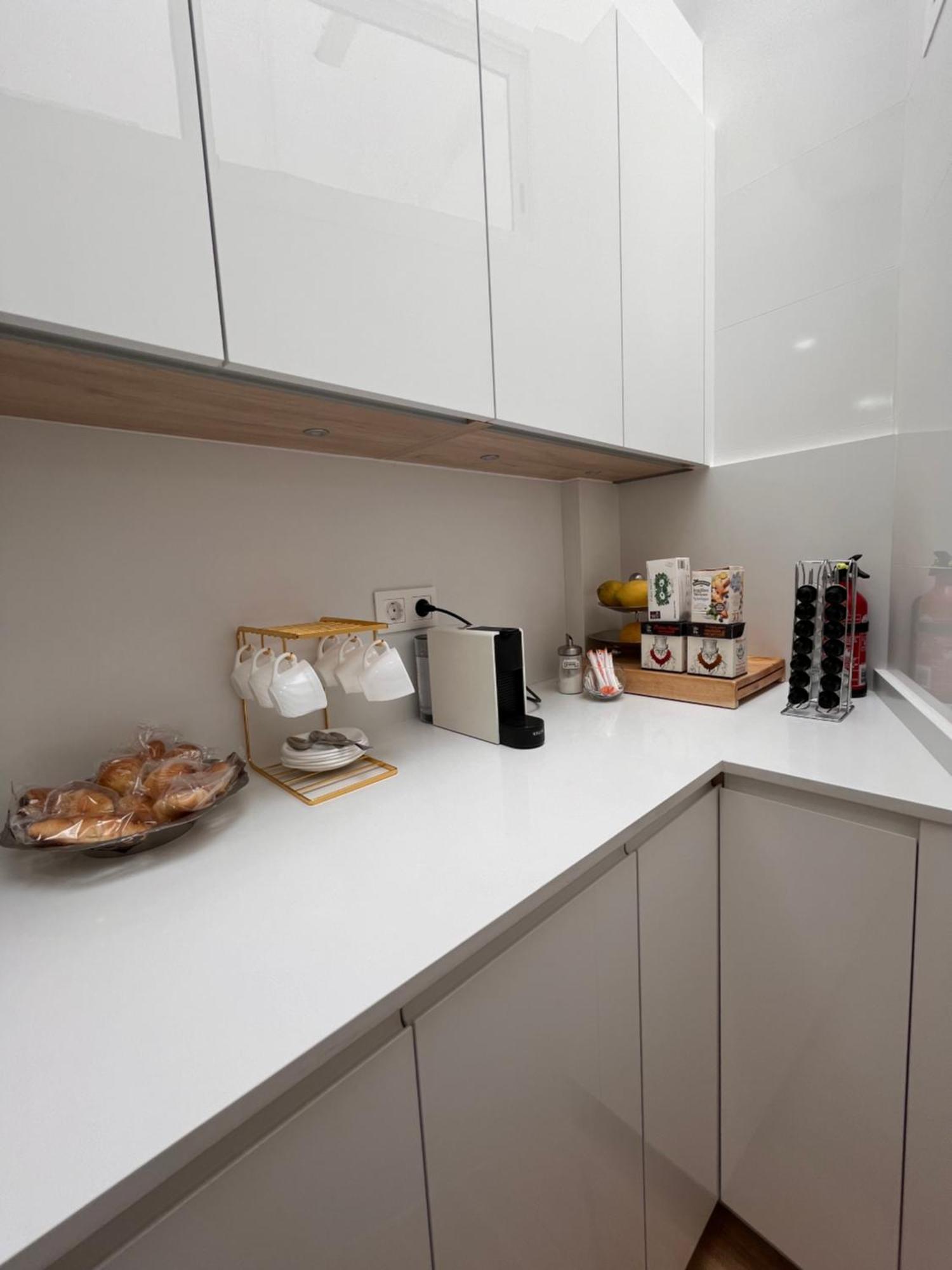 Apartamento Orilla De Triana Sevilla Exterior foto