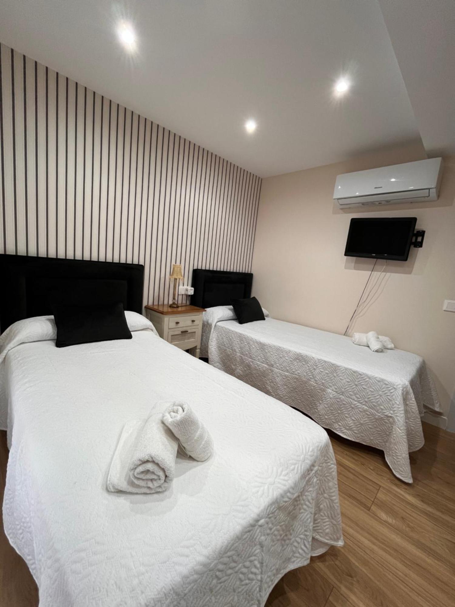 Apartamento Orilla De Triana Sevilla Exterior foto