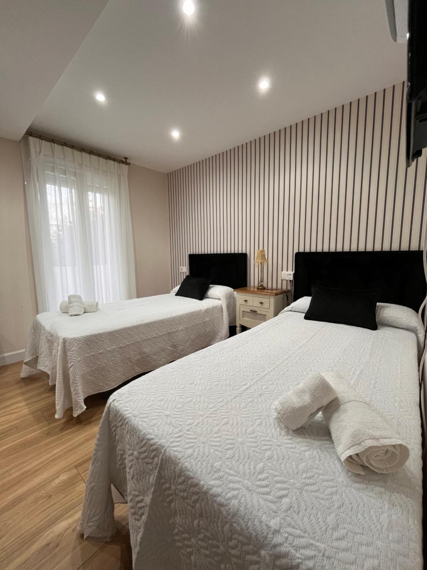 Apartamento Orilla De Triana Sevilla Exterior foto